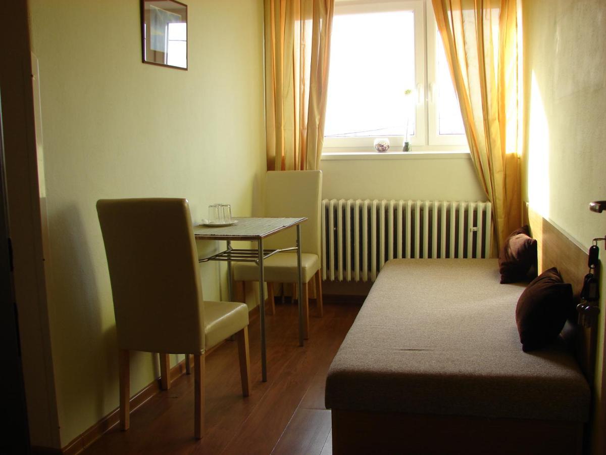 Hotel Tatrania Stara Lesna Exterior photo